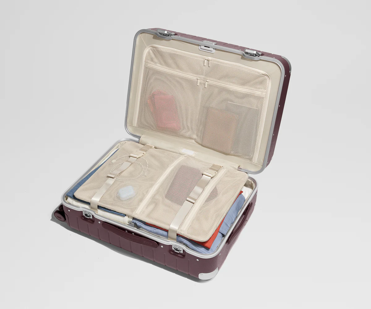 Aliminyum Kenarlı Orta Boy Valiz - Görsel 5